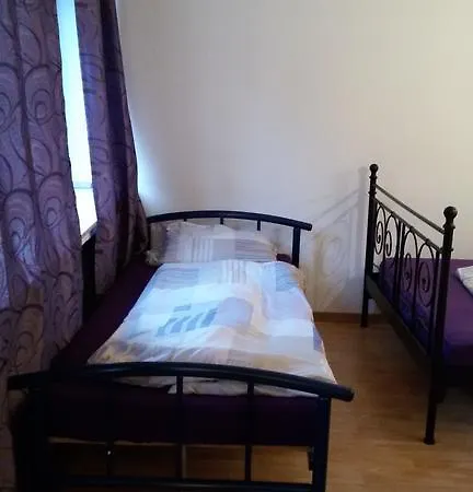 Easy-bedsit 1 Apartment *