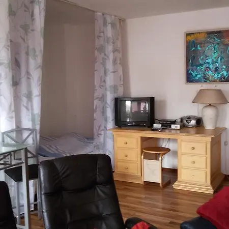Apartment Easy-bedsit 1 *