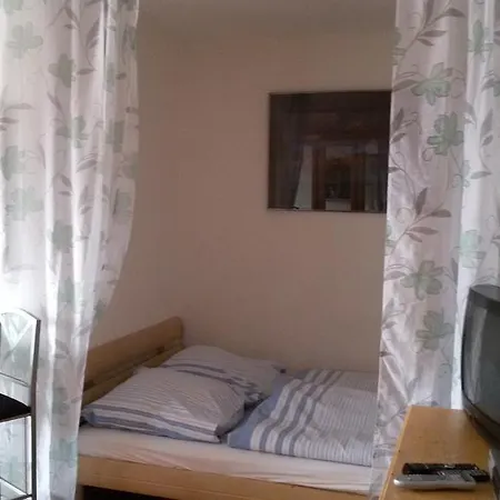 Apartment Easy-bedsit 1